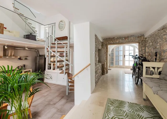 아파트 Medulin Home