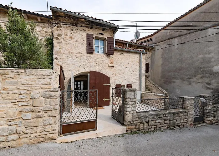 Medulin Home 아파트 *