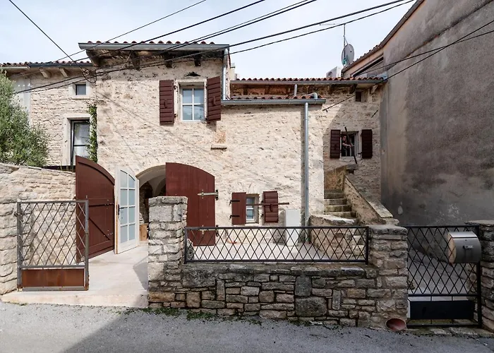 Medulin Home 아파트 *